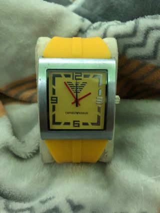 Reloj Emporio Armani Cuadrado Amarillo