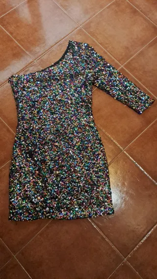 Vestido lentejuelas fiesta.