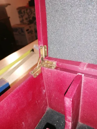 Scatola in legno con chiusura