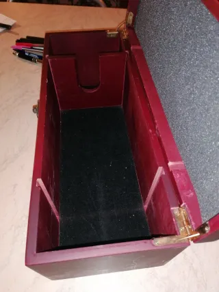 Scatola in legno con chiusura