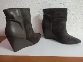 Botines cuña Pull&Bear grises talla 37