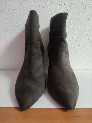 Botines cuña Pull&Bear grises talla 37