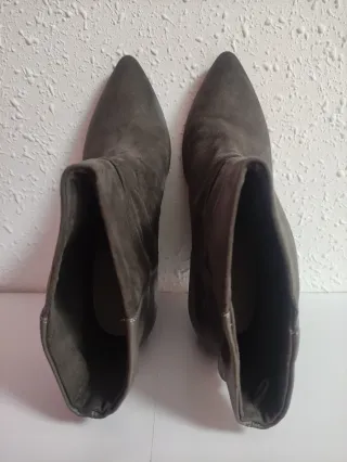 Botines cuña Pull&Bear grises talla 37