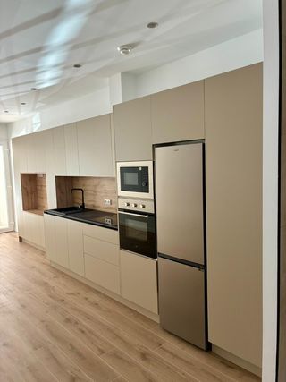 Estudio a pie de calle de obra nueva