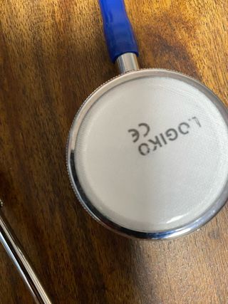 fonendoscopio y tensiometro