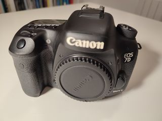 Cámara Canon EOS 7D Mark II