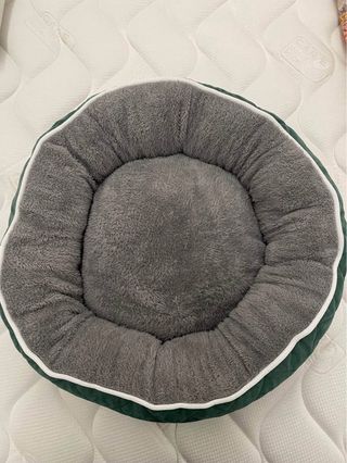 Cuccia per animali, come nuova, misure in foto