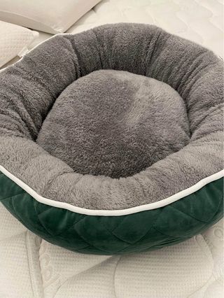 Cuccia per animali, come nuova, misure in foto