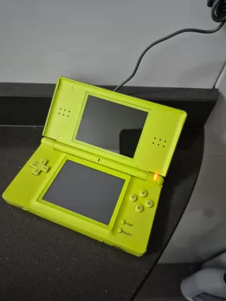 Nintendo DS Verde