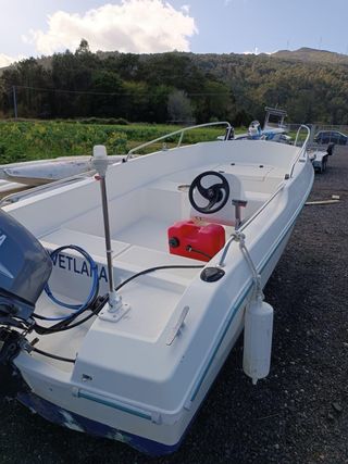 embarcación Jeanneau Cap