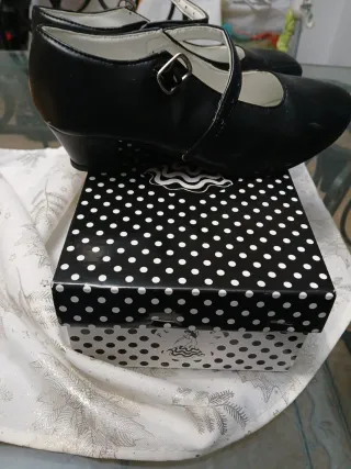 Zapatos de Flamenca Negros