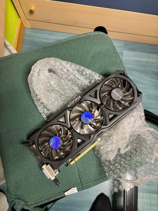 Gráfica Gigabyte R9 270x Windforce