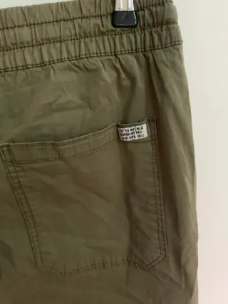 Pantalón de hombre con cordón