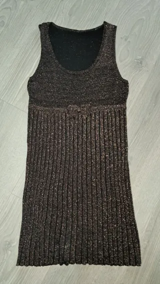 Vestido marrón-negro con brillos
