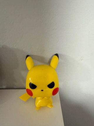 Funko Pop Pikachu sin caja