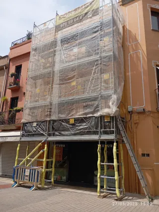 Cocina completa madera y mármol . tel 603954804