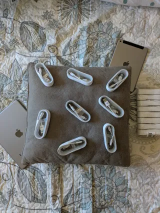 Caricatori Apple iPhone