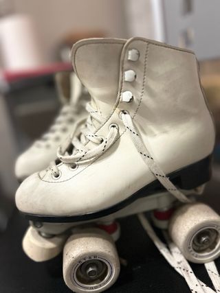 Patines de 4 ruedas blancos