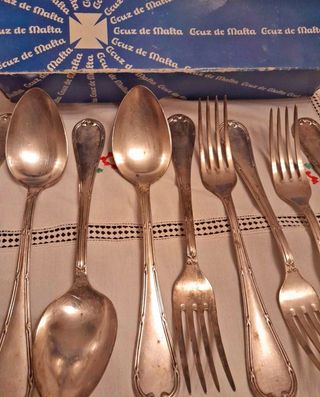 Cuchara de postre Cruz de Malta