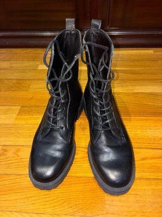 Botines piel negra Massimo Dutti