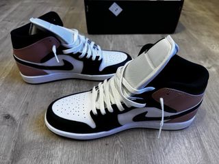 Nike Air Jordan 1 MID Talla 45
