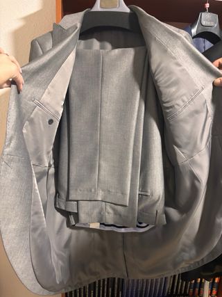 Traje de novio gris tallas pequeño