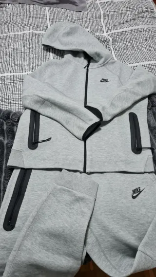 Chándal Nike Tech Gris