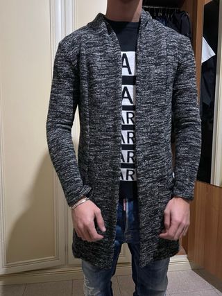 Cardigan uomo Bershka nero
