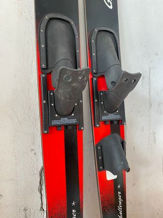 PAR DE ESQUÍS ACUÁTICOS