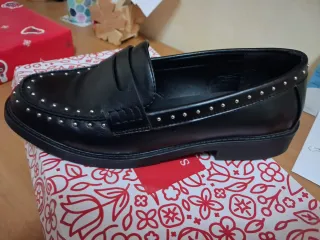 Mocassini Swish Jeans neri borchie donna