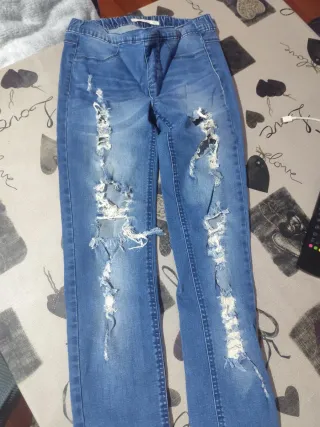 Vaqueros desgastados azules