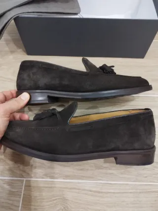 Mocasines de ante con borlas marrones