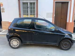 Toyota Yaris 2003 CON ITV HASTA Nov 2026