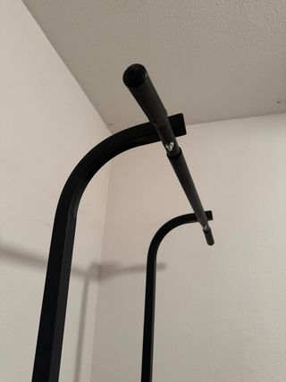 Estación de dominadas y fondos