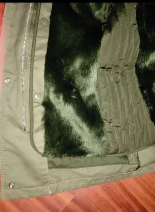 Parka verde forrada borreguito