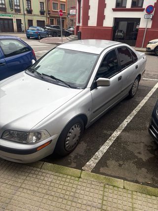 Volvo S40 2000