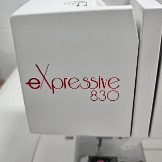 Máquina de bordar automática Elna