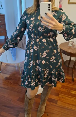 Vestito elegante verde floreale