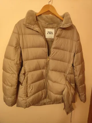 Plumífero Zara Mujer Beige