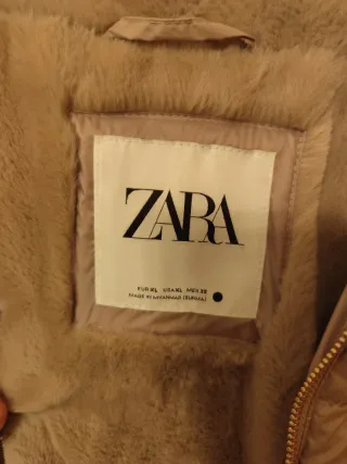 Plumífero Zara Mujer Beige