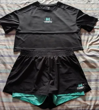 Conjunto deportivo Mr. Wonderful negro