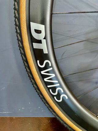 Specialized Crux Gravel Morada/Rosa