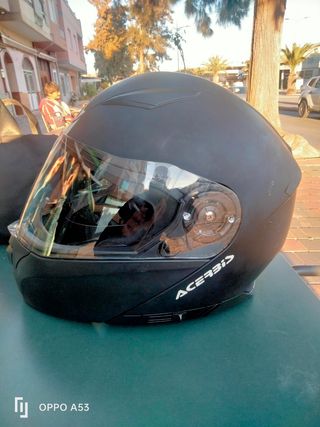 Casco de moto modular