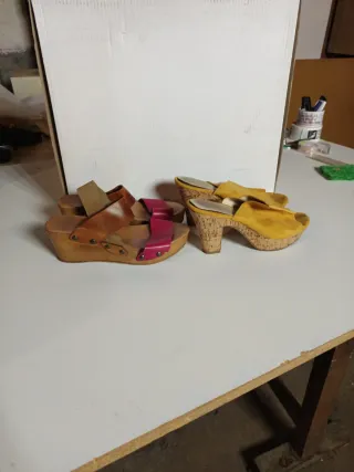 Sandalias de tacón de madera
