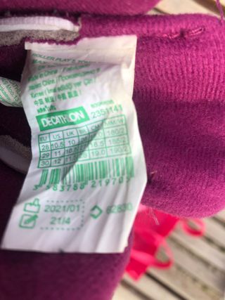 Patines y protecciones niña morado/rosa