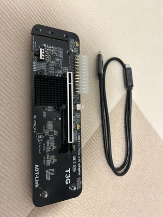 Adaptador ADT-Link USB4 a PCIe x16. eGPU