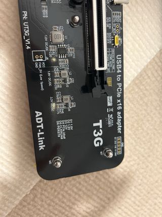Adaptador ADT-Link USB4 a PCIe x16. eGPU