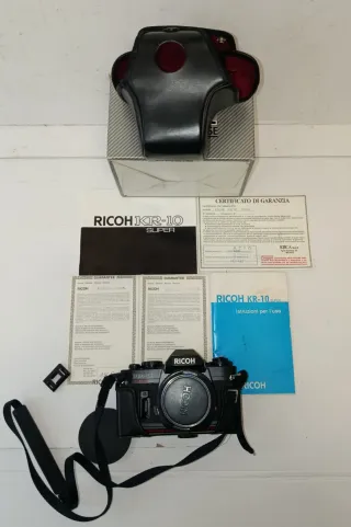 Ricoh KR-10 Super macchina fotografica completa