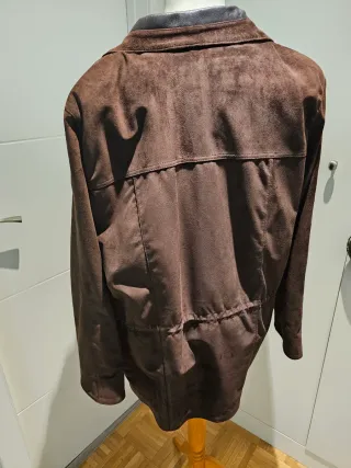 Abrigo de piel porcino marrón