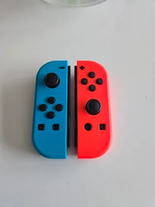 Mandos Nintendo Switch Azul y Rojo